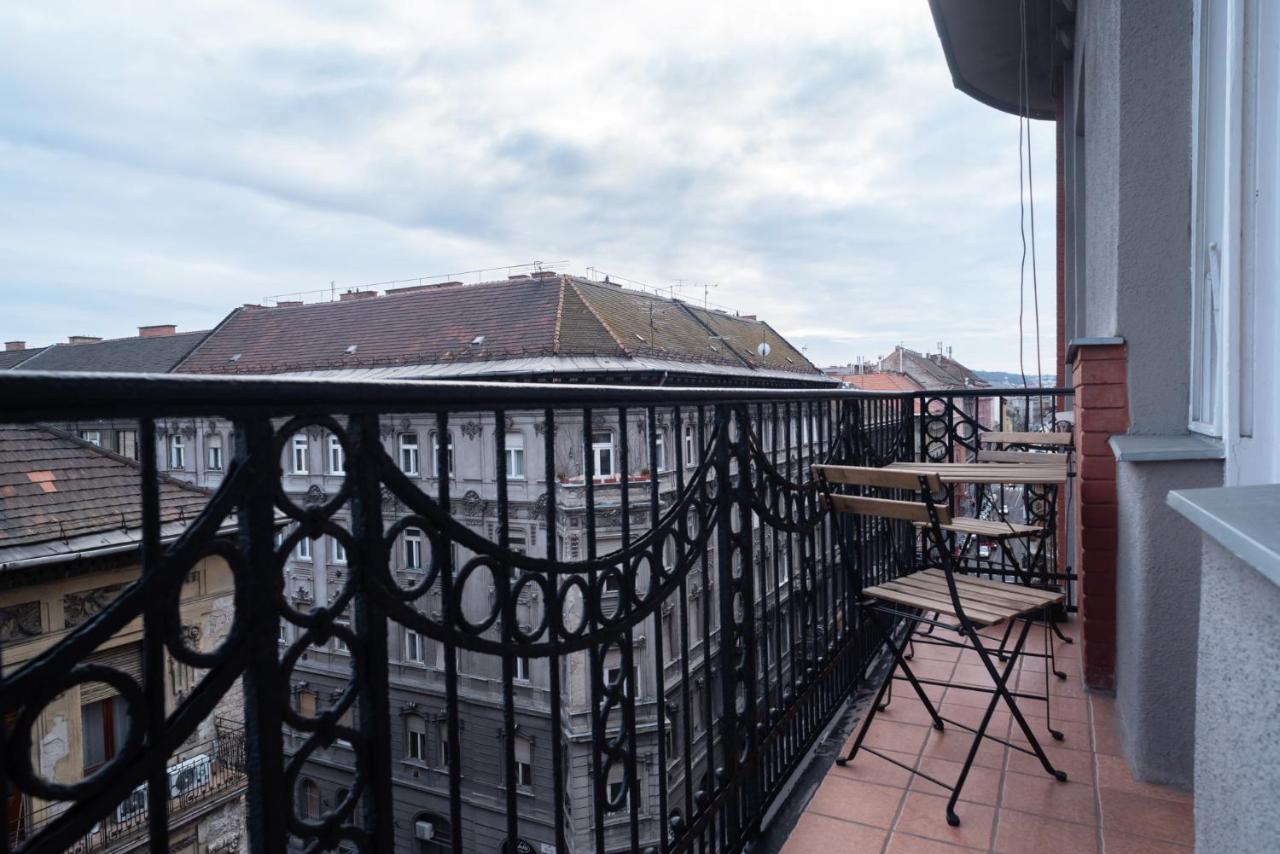 Kiraly Central Apartment With Free Parking And Ac Budapeste Exterior foto